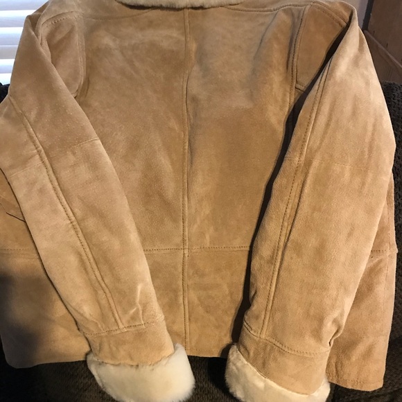 Camel Suede jacket - Picture 4 of 8
